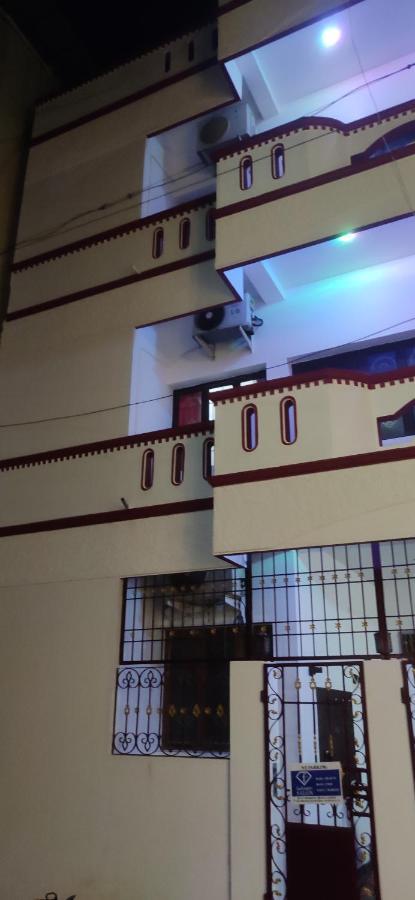 Villa Souhayl Homestay Pondicherry Bagian luar foto