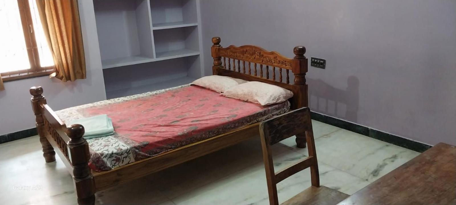 Villa Souhayl Homestay Pondicherry Bagian luar foto